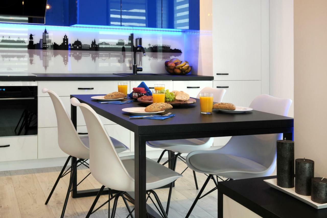 P&O Serviced Apartments Solec Warsaw Exterior photo